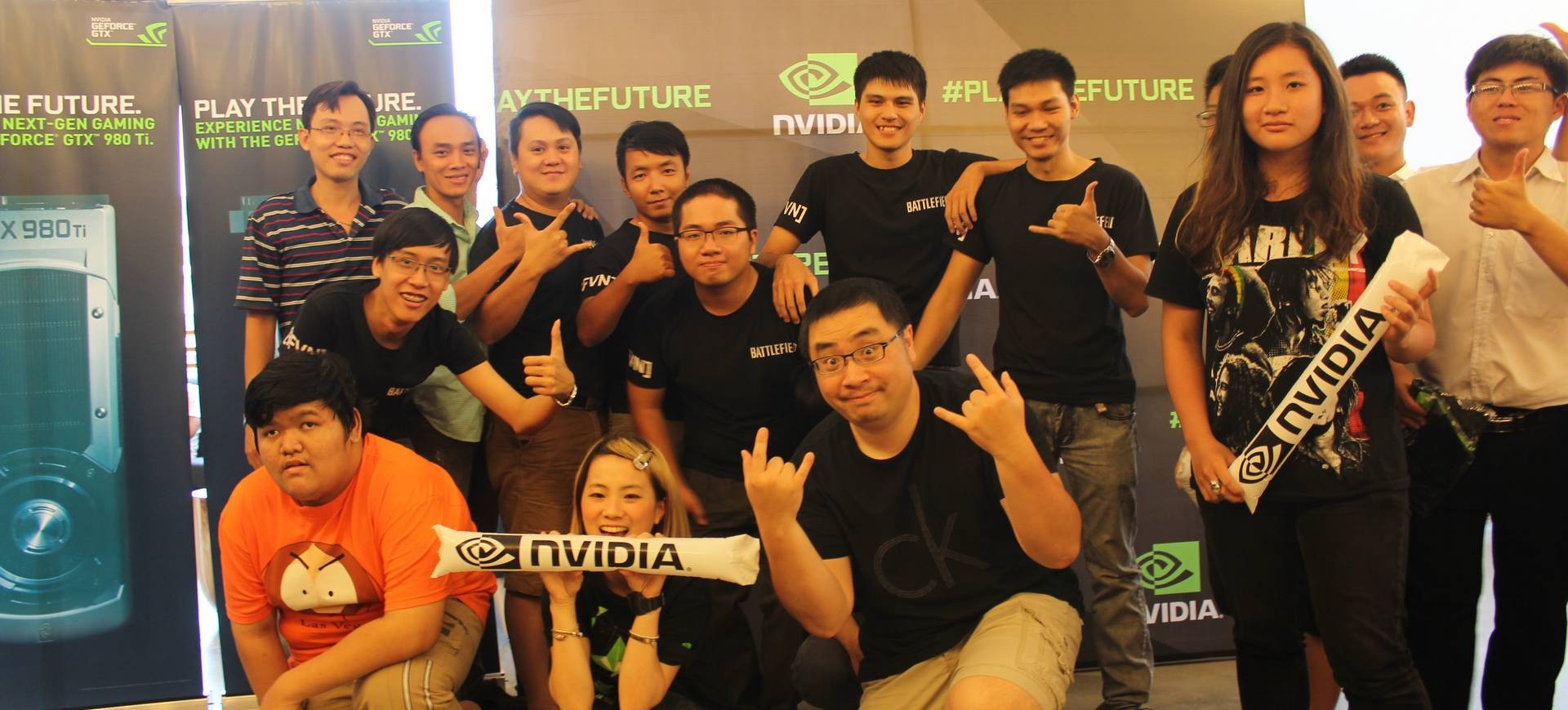 “Người khổng lồ xanh” Nvidia GeForce GTX 980 Ti phô bày sức mạnh tại Việt Nam