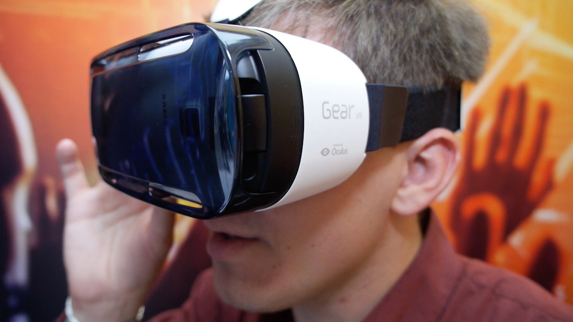 "Samsung Gear VR" chính thức ra mắt với giá hấp dẫn