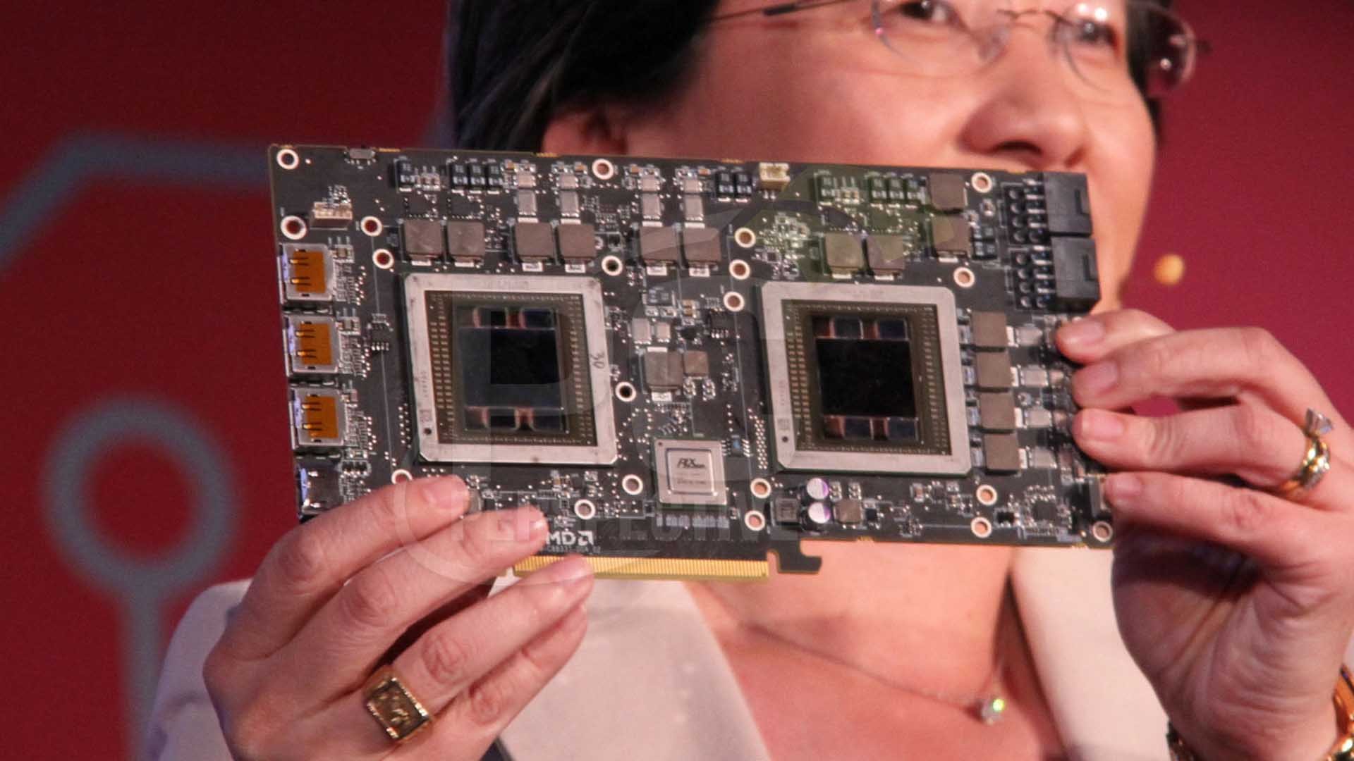 AMD ra mắt "card đồ họa hai nhân Fiji"