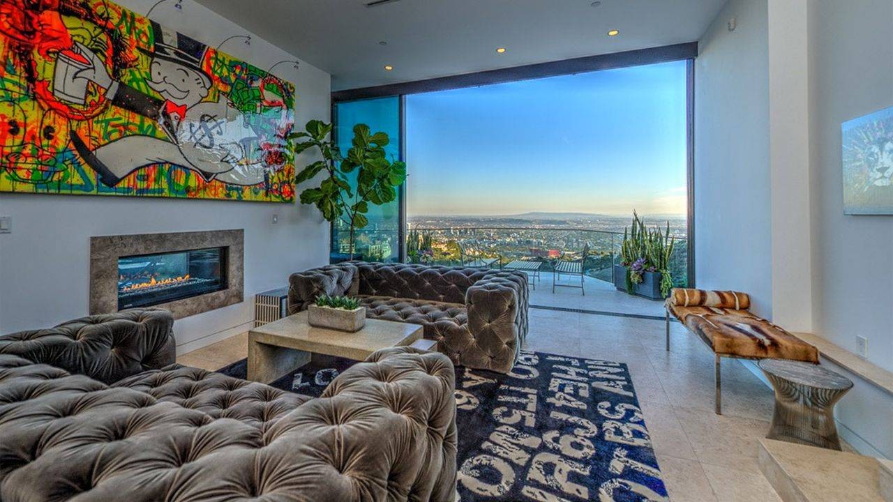 Minecraft streamer buys $4.5M Hollywood home, not far from Notch's mansion