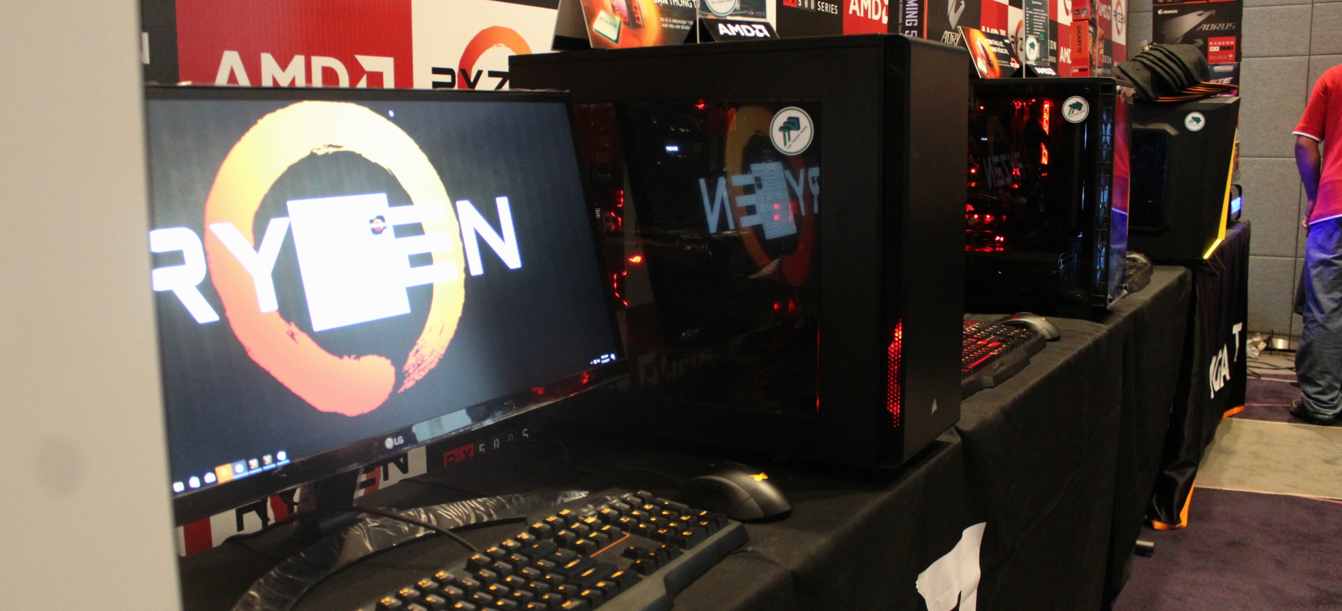 AMD trở lại với hai “biệt đội” vi xử lý Ryzen và dòng card đồ họa RX 500